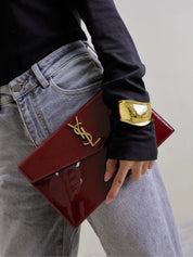 Pochette Y